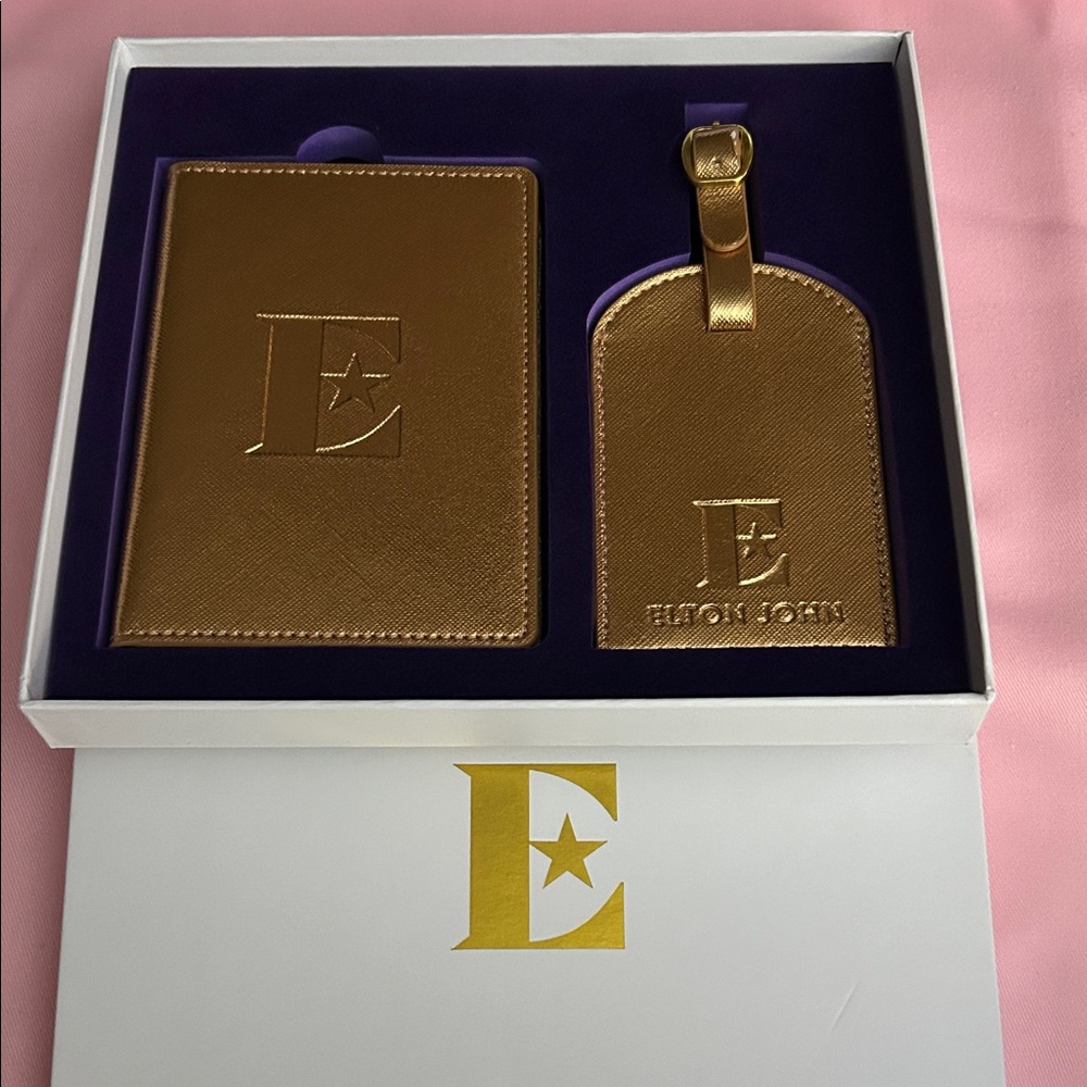Elton John Gold Passport Holder and Luggage Tag Set